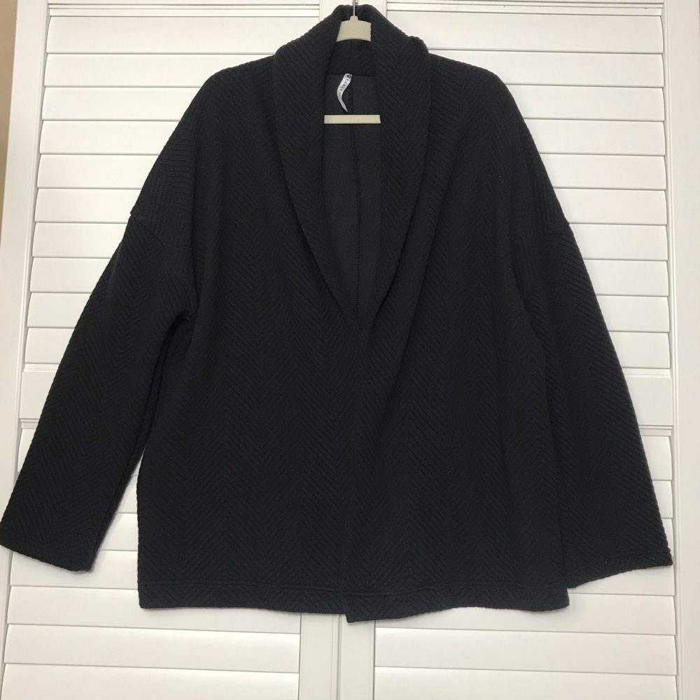 Fabletics Size Medium Vanessa Quilted Cardigan Black - Picture 2 of 7